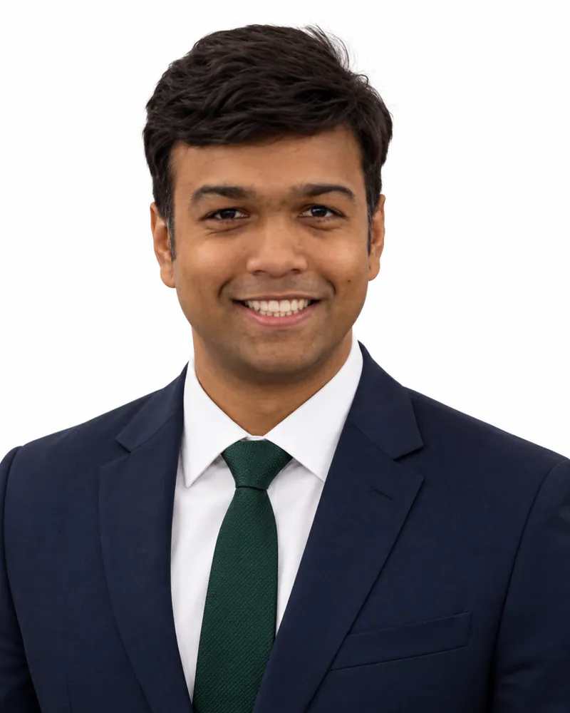Headshot of Ridwan Syed